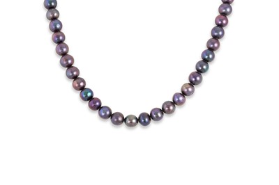 Lot 90 - A CULTURED TAHITIAN PEARL NECKLACE, clasp not...