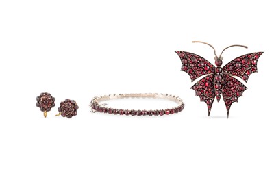 Lot 59 - A COLLECTION OF 19TH CENTURY "BOHEMIAN GARNET...