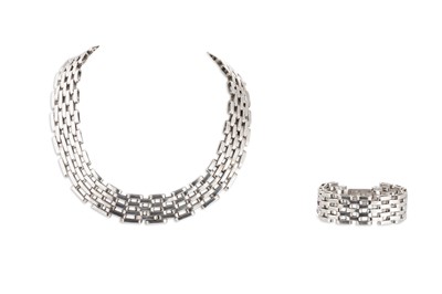 Lot 498 - A HEAVY STERLING SILVER GATE LINK MEXICAN...