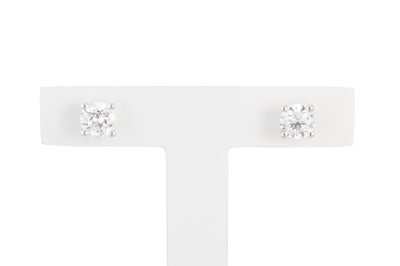 Lot 155 - A PAIR OF DIAMOND STUD EARRINGS, the brilliant...