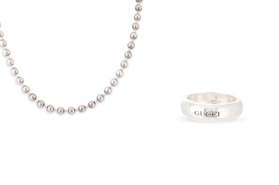 Lot 34 - A SILVER BALL NECKLACE, stamped Gucci,...