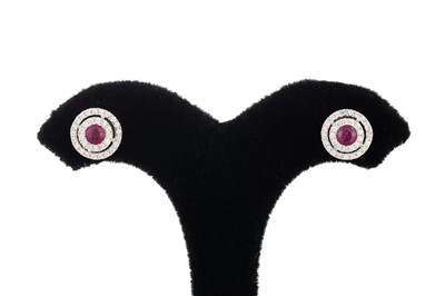 Lot 80 - A PAIR OF DIAMOND AND RUBY TARGET EARRINGS,...