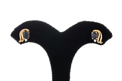 Lot 119 - A PAIR OF DIAMOND AND SAPPHIRE STUD EARRINGS,...