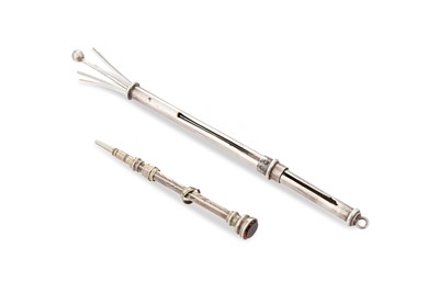 Lot 123 - AN ANTIQUE SWIZZLE STICK, together with a seal...