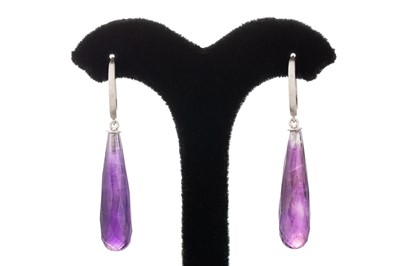 Lot 129 - A PAIR OF AMETHYST BRIOLETTE DROP EARRINGS, to...