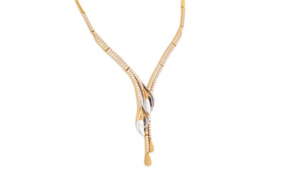 Lot 230 - A DIAMOND SET NECKLACE, of naturalistic form,...