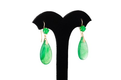 Lot 297 - A PAIR OF JADE DROP EARRINGS, the 18ct...