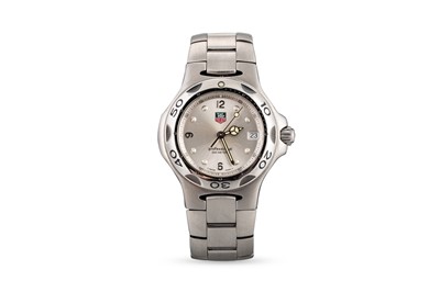 Lot 423 - A GENT'S TAG HEURE PROFESSIONAL WRISTWATCH,...