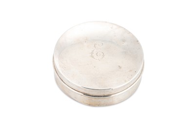 Lot 432 - AN ANTIQUE SILVER JEWELLERY BOX, circular form,...