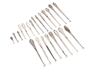 Lot 433 - A COLLECTION OF TWENTY-TWO SILVER ANTIQUE...