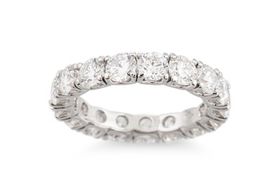 Lot 293 - A FULL BANDED DIAMOND ETERNITY RING, the...