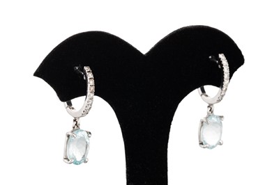 Lot 145 - A PAIR OF AQUAMARINE AND DIAMOND DROP EARRINGS,...