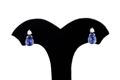 Lot 22 - A PAIR OF TANZANITE AND DIAMOND DROP EARRINGS,...