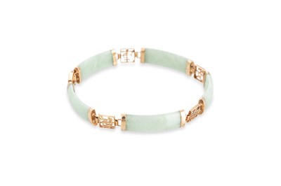Lot 74 - A JADE SET BRACELET, the jade set to 9ct gold...