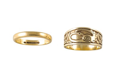 Lot 400 - AN 18CT GOLD RING, together with a 9ct gold ring