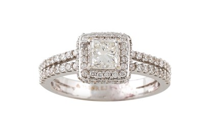 Lot 74 - A DIAMOND SOLITAIRE RING, the princess cut...