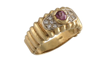 Lot 162 - A RUBY AND DIAMOND RING, the circular ruby to...