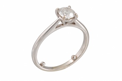 Lot 254 - A DIAMOND SOLITAIRE RING, mounted in 18ct...