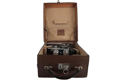 Lot 473 - A BOLEX H-16 1935 MODEL B SWISS MADE...