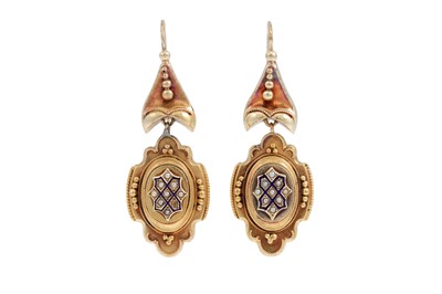 Lot 75 - A PAIR OF ANTIQUE 18CT GOLD DROP EARRINGS,...