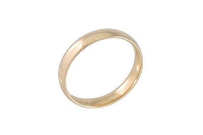 Lot 286 - A 9CT YELLOW GOLD GENTS BAND RING, size: U