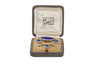 Lot 469 - AN ANTIQUE SILVER AND ENAMEL BLUE BRACELET,...