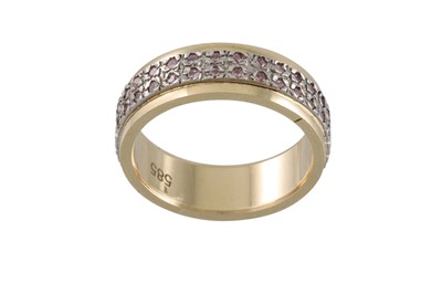 Lot 315 - A TWO COLOUR PINK DIAMOND SET BAND RING, in...