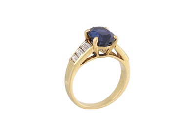Lot 235 - A SAPPHIRE SINGLE STONE RING, the oval...