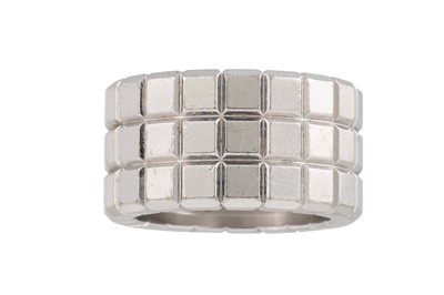 Lot 412 - A CHOPARD 'ICE CUBE' RING, in 18ct white gold,...