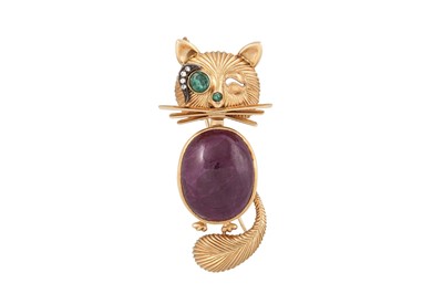 Lot 373 - A MID CENTURY NOVELTY BROOCH, modelled as a...