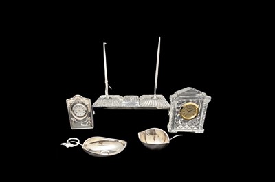 Lot 476 - A MODERN WATERFORD CRYSTAL DESK AND PEN SET,...
