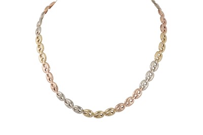 Lot 162 - A THREE COLOUR GOLD FANCY LINK NECKLACE, 11.6 g