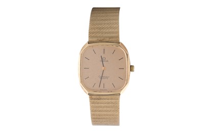 Lot 501 - A GENT'S VINTAGE 9CT YELLOW GOLD OMEGA...