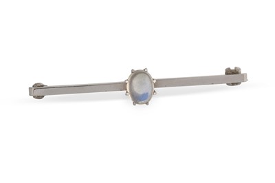 Lot 452 - A VINTAGE 9CT WHITE GOLD BAR BROOCH, set with...