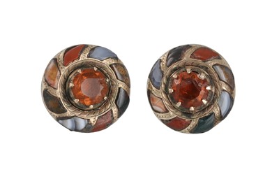 Lot 256 - A PAIR OF ANTIQUE AGATE AND HARDSTONE EAR...