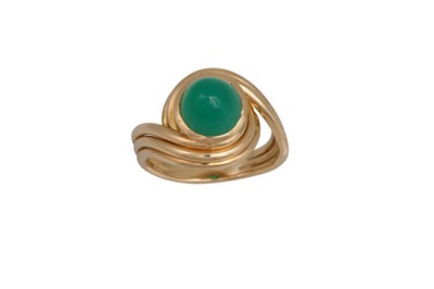 Lot 99 - A VAN CLEEF & ARPELS CHRYSOPRASE RING, the...