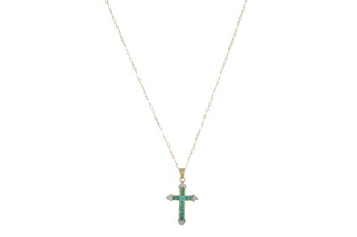 Lot 27 - AN EMERALD AND DIAMOND CROSS, set with...