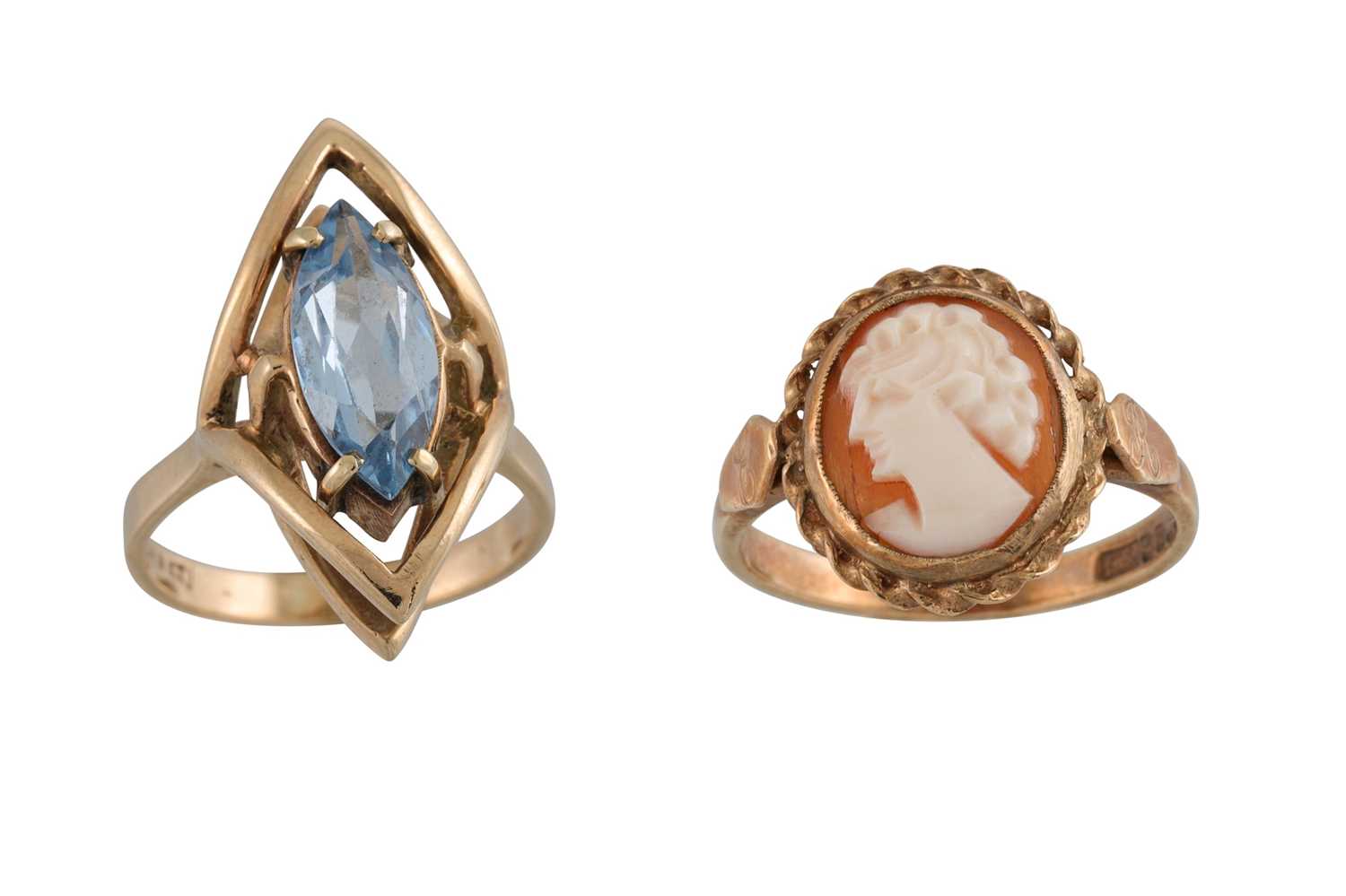 Lot 20 - A 9CT GOLD AND TOPAZ DRESS RING, the marquise...