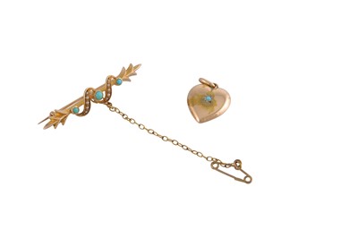 Lot 168 - A 15CT GOLD VINTAGE TURQUOISE AND SEED PEARL...