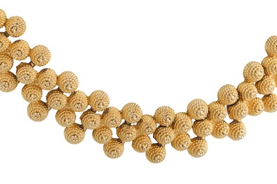 Lot 115 - A VINTAGE GOLD PLATED FANCY COLLAR AND...