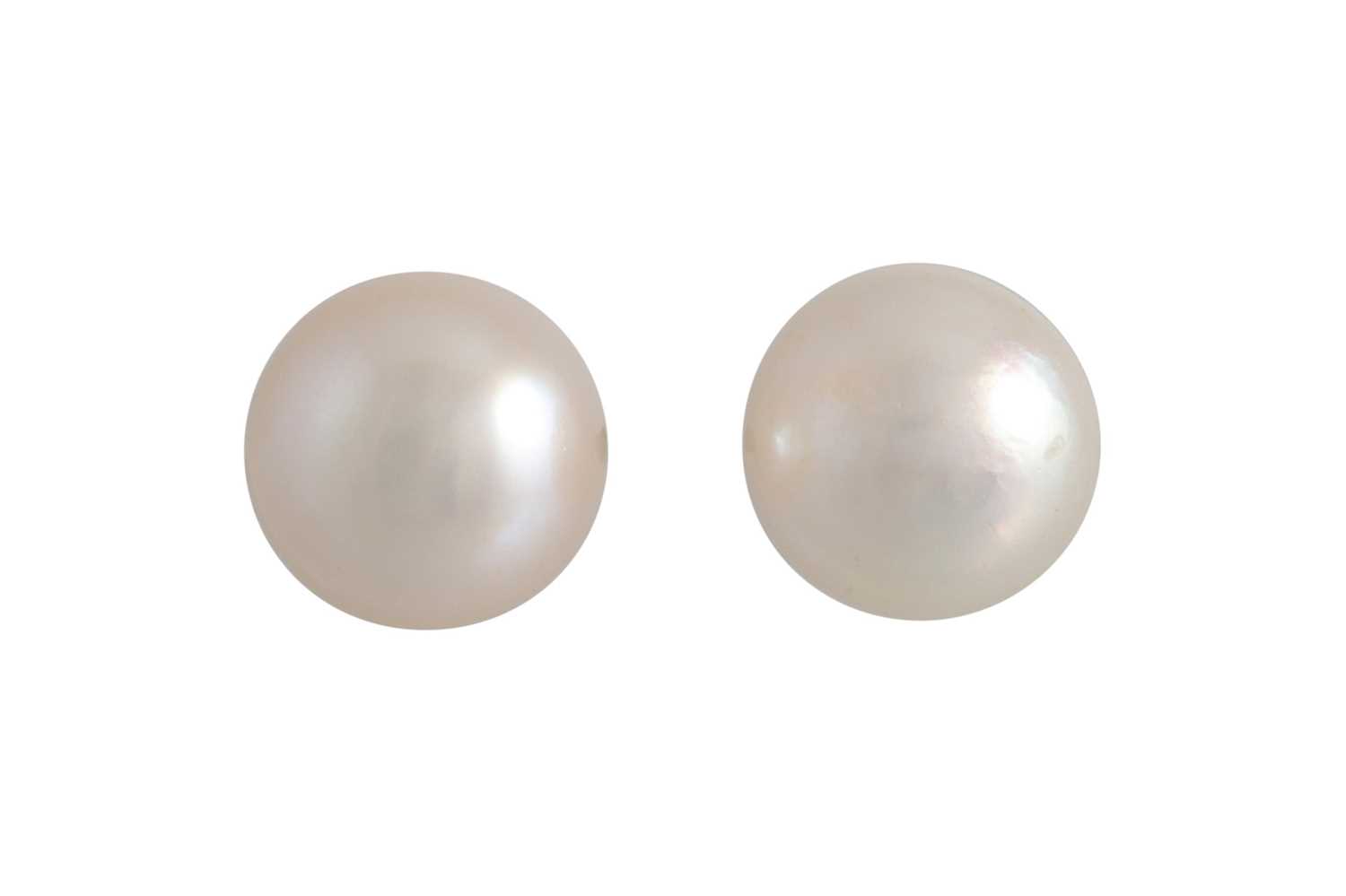 Lot 85 - A PAIR OF CULTURED PEARL EARRINGS, pink tones