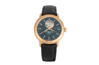 Lot 414 - A RAYMOND WEIL AUTOMATIC EXHIBITION BACK WRIST...