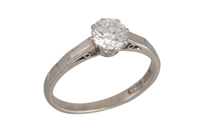 Lot 145 - A DIAMOND SOLITAIRE RING, mounted in 18ct...