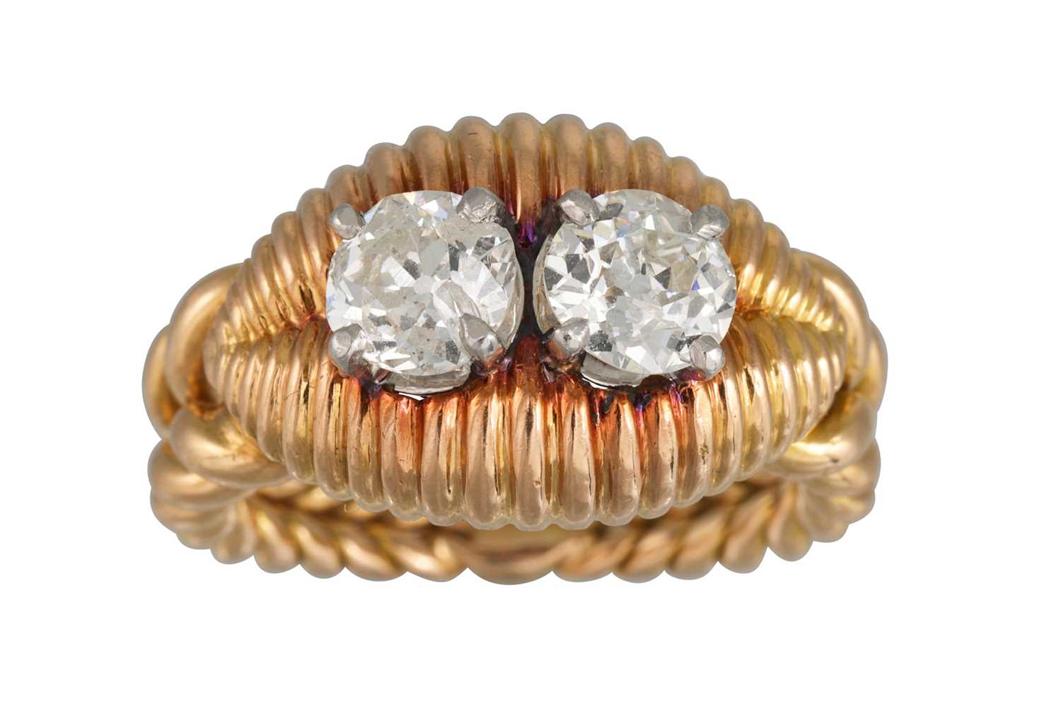 Lot 335 - A RETRO DIAMOND TWO STONE RING, the old cut