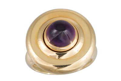 Lot 368 - AN AMETHYST RING, the cabochon amethyst to a...