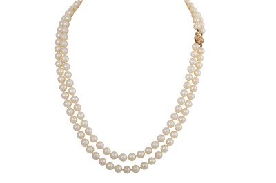 Lot 179 - A TWIN ROW SET OF PEARLS, with a 14ct gold...