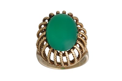 Lot 209 - A STONE SET DRESS RING, mounted in 10ct gold,...