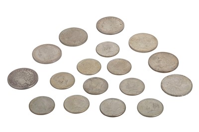 Lot 384 - A COLLECTION OF TEN 1964 KENNEDY SILVER HALF...