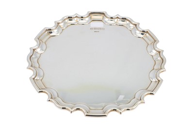 Lot 486 - A MODERN SILVER TRAY By Carr's of Sheffield...