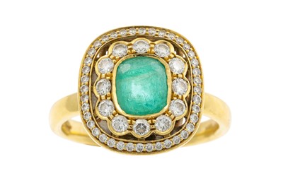 Lot 126 - AN EMERALD AND DIAMOND CLUSTER RING, the trap...